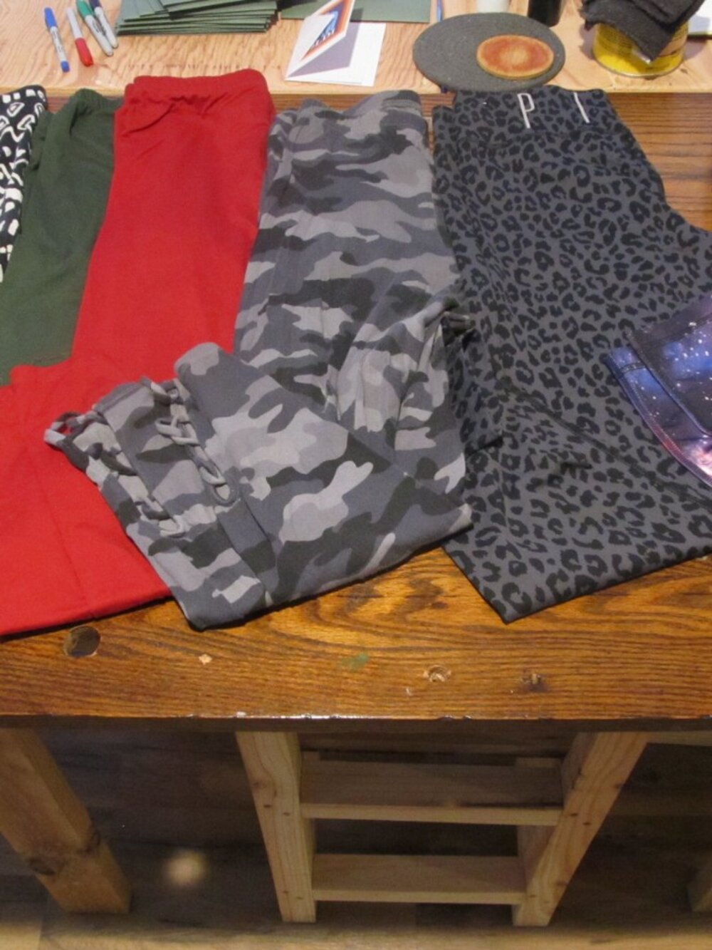 Six Medium Leggings Lot EUC